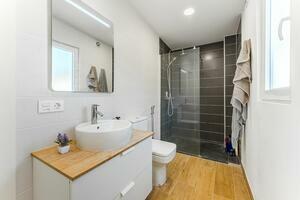 5 Bedroom House - Piedra Hincada (30)