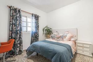 5 Bedroom Building - San Isidro (0)