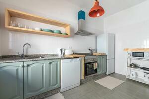 5 Bedroom Building - San Isidro (4)