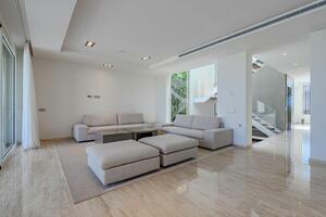 5 Bedroom Villa - La Caleta (22)