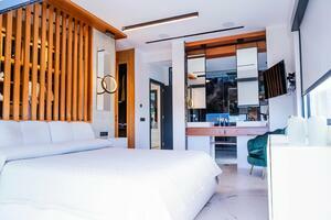 4 Bedroom Villa - El Madroñal (19)