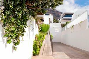 5 Bedroom Villa - El Madroñal (1)