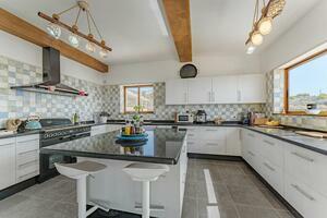 6 Bedroom Villa - San Miguel (13)