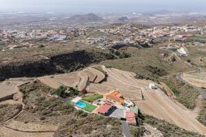 6 Bedroom Villa - San Miguel (38)