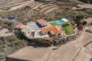 6 Bedroom Villa - San Miguel (45)