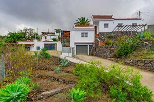 4 Bedroom House - Vera de Erques (30)