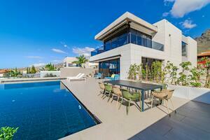 Luxury 5 Bedroom Villa - El Madroñal (2)