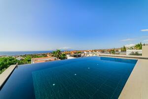 Luxury 5 Bedroom Villa - El Madroñal (3)