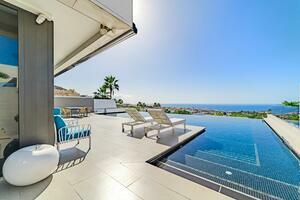 Luxury 5 Bedroom Villa - El Madroñal (9)