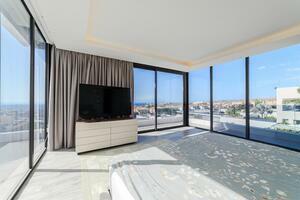 Luxury 5 Bedroom Villa - El Madroñal (44)