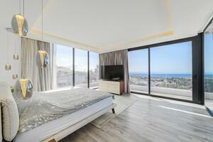 Luxury 5 Bedroom Villa - El Madroñal (45)