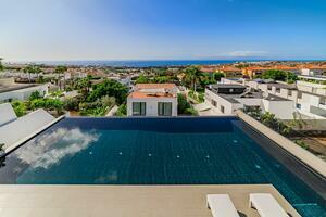 Luxury 5 Bedroom Villa - El Madroñal (49)