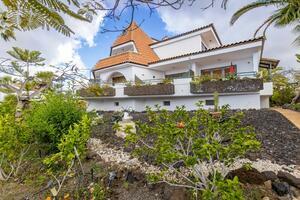 27 Bedroom Building - Chayofa (11)