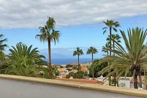 27 Bedroom Building - Chayofa (46)