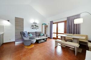 27 Bedroom Building - Chayofa (50)