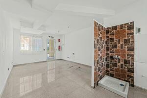 Negozio - Los Cristianos - El Verodal (12)