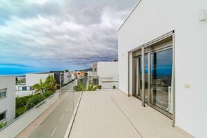 5 Bedroom Villa - Roque del Conde (17)