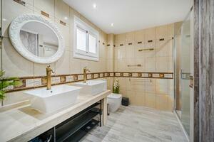 3 Bedroom Townhouse - Chayofa (19)