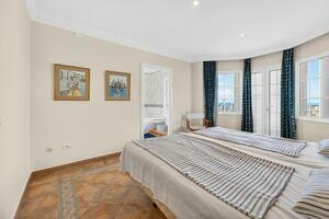 5 Bedroom Villa - San Eugenio Bajo (23)