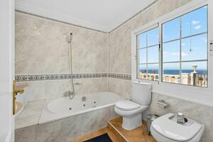 5 Bedroom Villa - San Eugenio Bajo (24)