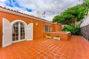 5 Bedroom Villa - San Eugenio Bajo (37)