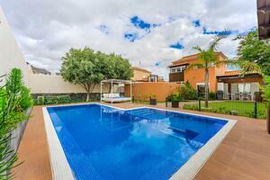 Villa mit 4 Schlafzimmern - El Madroñal (0)