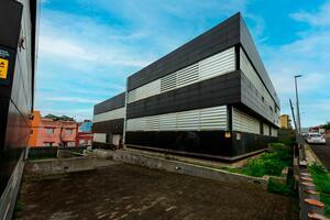 Building - La Laguna — photo 1 of 19