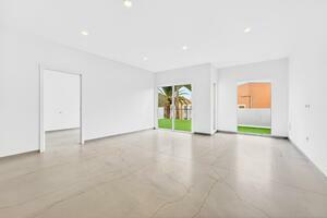 2 Bedroom Apartment - Callao Salvaje - Un Posto al Sole — photo 5 of 19