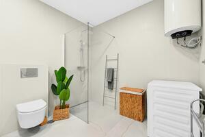 2 Bedroom Apartment - Callao Salvaje - Un Posto al Sole — photo 13 of 19