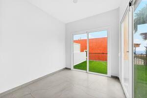 1 Bedroom Apartment - Callao Salvaje - Un Posto al Sole — photo 6 of 17