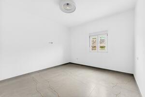 1 Bedroom Apartment - Callao Salvaje - Un Posto al Sole — photo 8 of 17