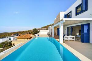 Luxury 5 Bedroom Villa - Roque del Conde — photo 1 of 41