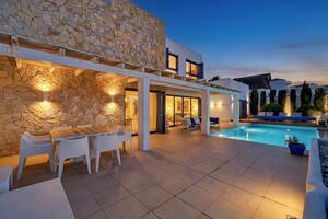 Luxury 5 Bedroom Villa - Roque del Conde — photo 41 of 41