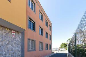 14 Bedroom Building - Las Galletas — photo 2 of 24