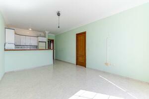 14 Bedroom Building - Las Galletas — photo 10 of 24