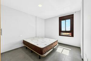 Apartement dwupiętrowy z 2 sypialniami - Cabo Blanco - Residencial El Drago (9)