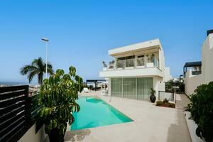 Luxury 3 Bedroom Villa - San Eugenio Alto - Serenity Dream Villas — photo 1 of 26