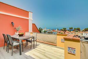 Luxury 1 Bedroom Apartment -  La Caleta - El Veril del Duque — photo 2 of 27
