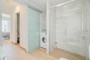 Luxury 1 Bedroom Apartment -  La Caleta - El Veril del Duque — photo 18 of 27