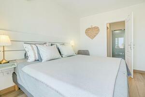 Luxury 1 Bedroom Apartment -  La Caleta - El Veril del Duque — photo 22 of 27