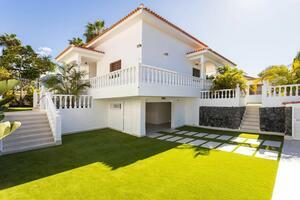 Villa mit 5 Schlafzimmern -  La Caleta (1)