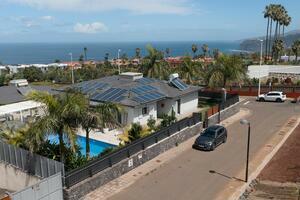 4 Bedroom Villa - Puerto de la Cruz — photo 3 of 39