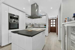 3 Bedroom Duplex - El Madroñal - Mirador del Roque — photo 10 of 25