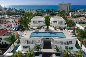 2 Bedroom Apartment - Playa de Las Américas - Las Pardelas — photo 15 of 24