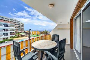 Seafront 1 Bedroom Apartment - Puerto de Santiago - Tágara — photo 2 of 16