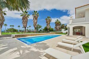 4 Bedroom Villa -  La Caleta — photo 16 of 40