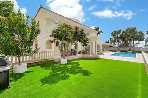 4 Bedroom Villa -  La Caleta — photo 22 of 40