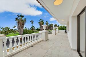 4 Bedroom Villa -  La Caleta — photo 32 of 40