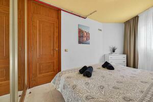 1 Bedroom Apartment - Playa de Las Américas - Torres de Yomely — photo 11 of 16
