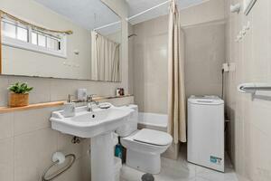 1 Bedroom Apartment - Playa de Las Américas - Torres de Yomely — photo 13 of 16